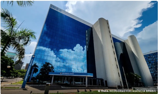 INSS antecipa pagamento de aposentados e pensionistas