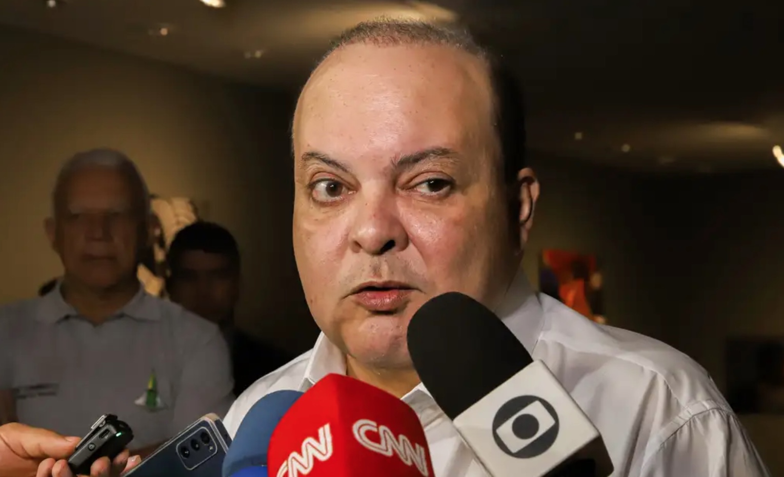 Moraes arquiva inquérito contra governador do DF por omissão no 8/1