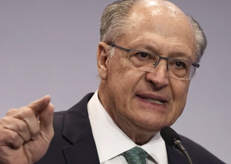 'Brasil não é problema para os EUA', afirma Alckmin ao rebater Trump 