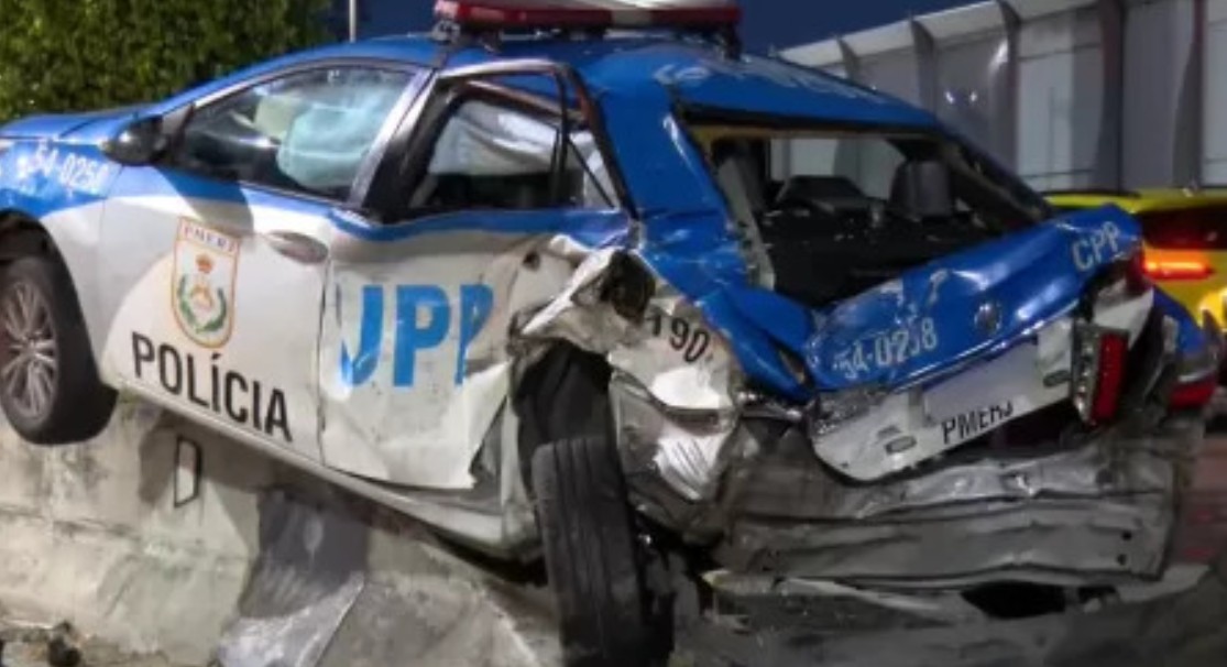Militar do Exército perde o controle, bate em viatura e mata PM atropelada