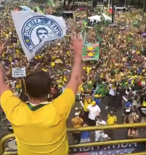 Deputada pede prisão preventiva de Bolsonaro após ato em Copacabana