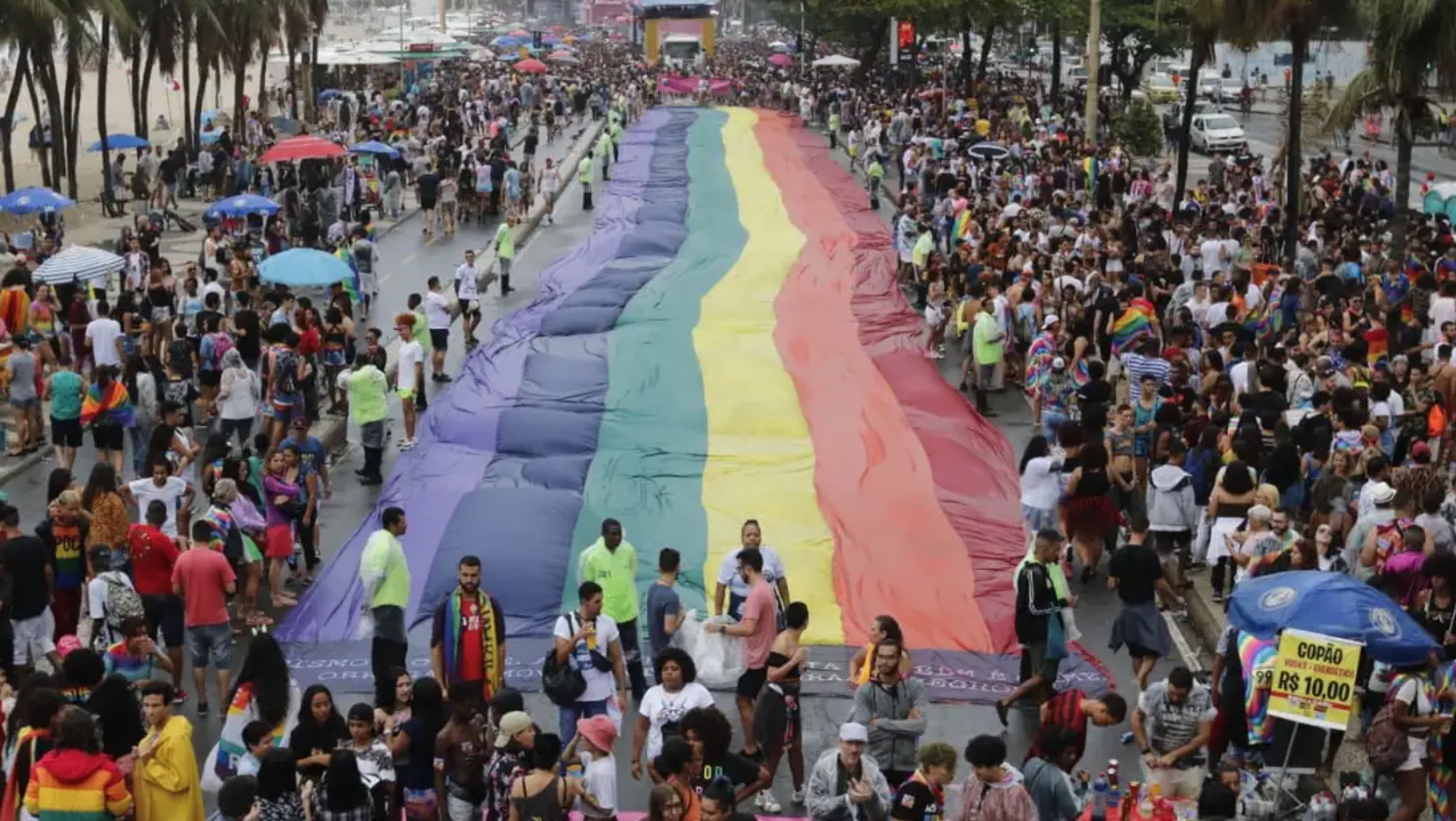 Parlamento da Hungria aprova lei para proibir marcha do orgulho gay