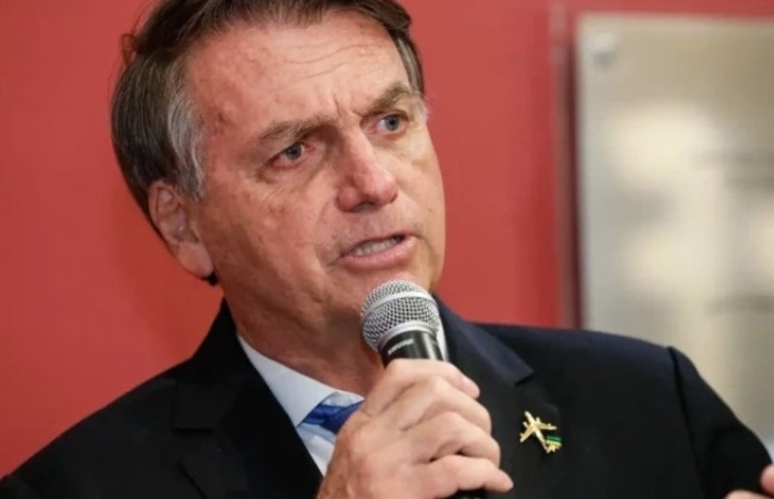 Bolsonaro pode pedir asilo a uma embaixada para não ser preso? Entenda
