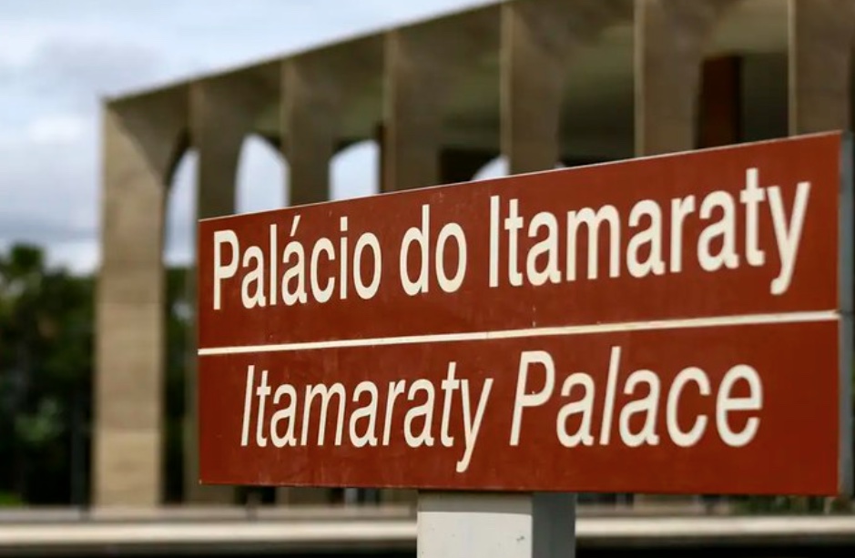 Onze brasileiros residentes na Palestina estão presos em Israel, diz Itamaraty