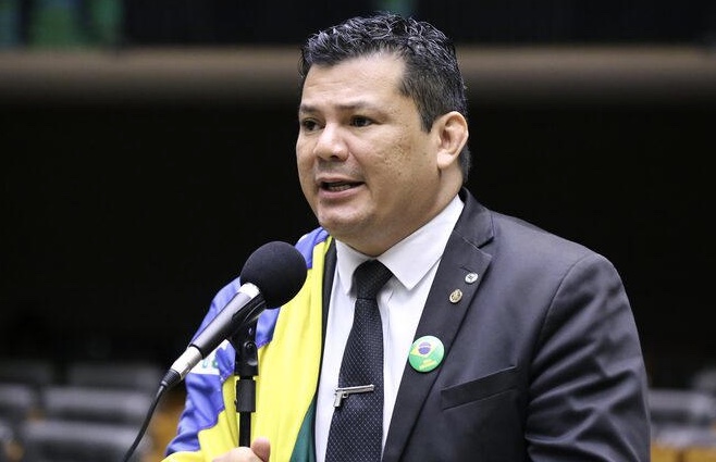 Deputado do PL pede desculpas após declarar que desejava a morte de Lula