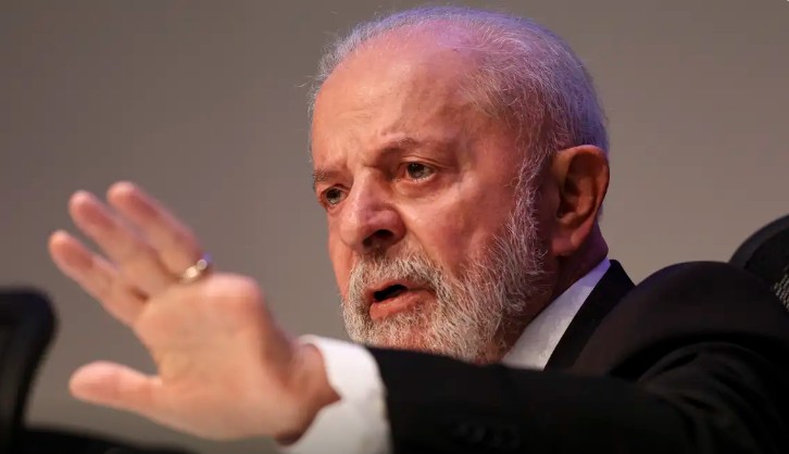 Partidos com ministérios de Lula dão mais de metade das assinaturas para acelerar anistia pelo 8/1