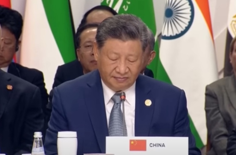 China reage a Trump e diz que país deve parar com 'ameaças e chantagens'