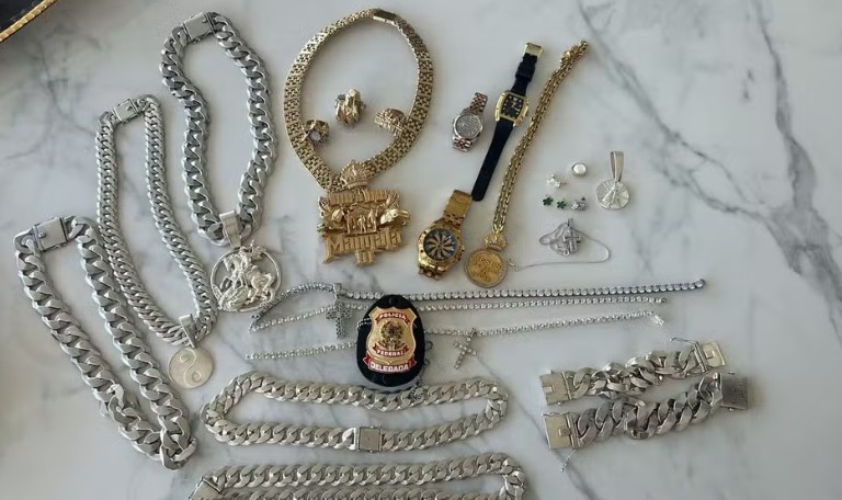 PF prende policiais civis por cobrar propina de funkeiros e empresários 