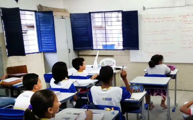 Aprendizagem na educação básica ainda não retomou níveis pré-pandemia