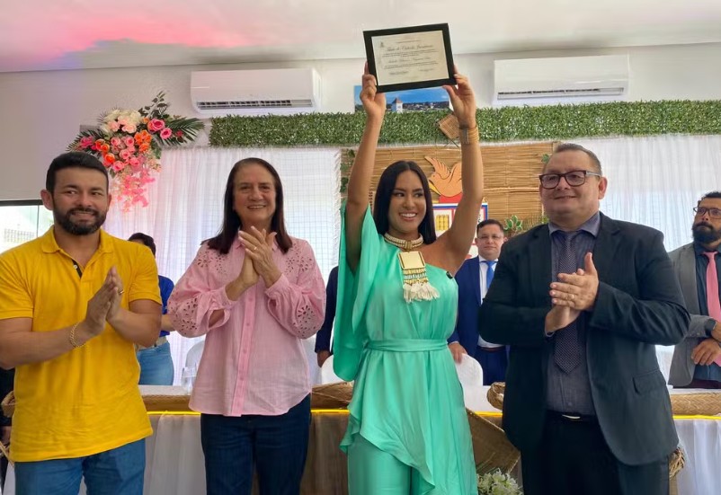 Isabelle Nogueira recebe título de Cidadã Honorária de Juruti, no Pará