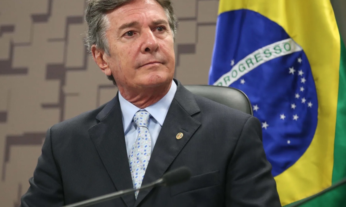 Fernando Collor deixa prisão e cumprirá pena em casa após decisão do STF