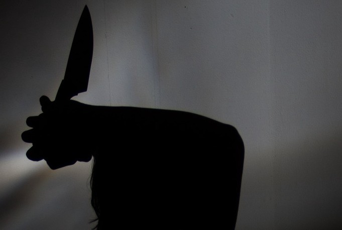 Polícia investiga caso de homem morto a facadas no São José