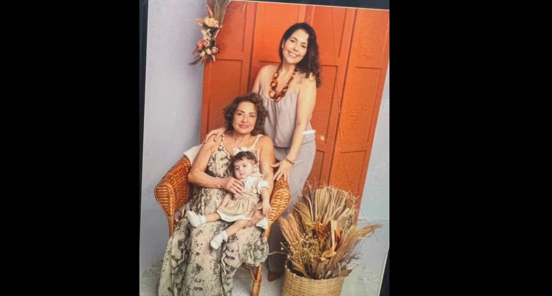 Avó, mãe e neta de 1 ano são encontradas sem vida em apartamento em MG