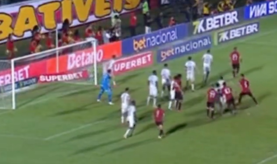 Vitória vira Jogo contra o Vasco e sai da zona de rebaixamento