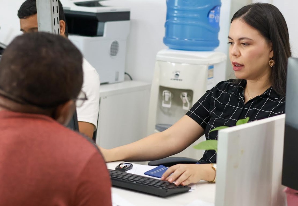 Motoboy, pintor e mais: veja vagas do Sine Amazonas