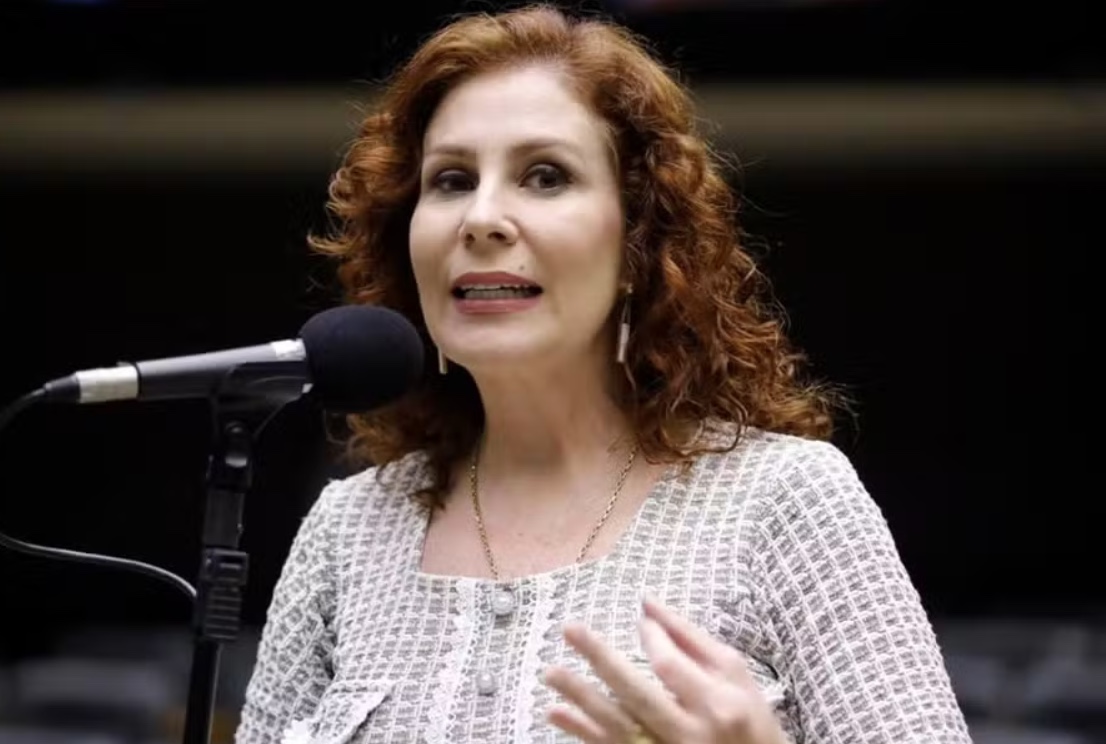 Defesa de Zambelli vai pedir prisão domiciliar após condenação no STF