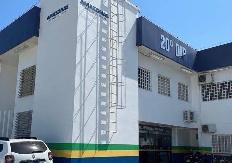 Mulher envolvida em incêndio de ônibus é presa em Manaus