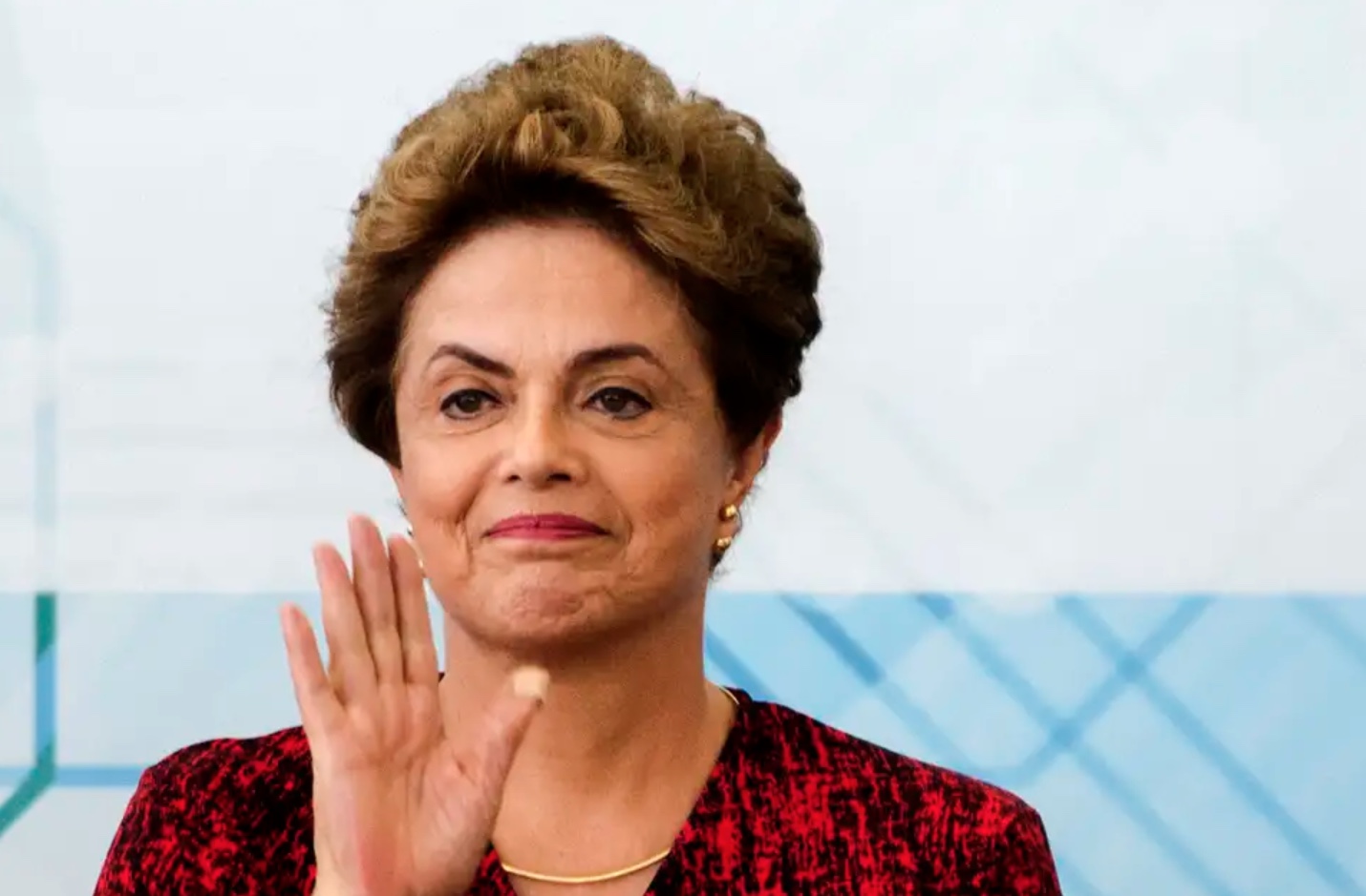 Dilma Rousseff recebe anistia e indenização por tortura na ditadura