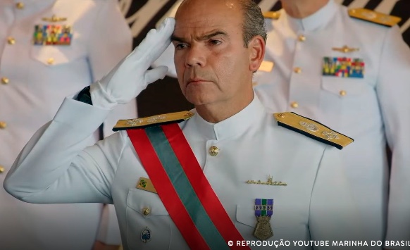 Comandante da Marinha nega ordem para impedir posse de Lula