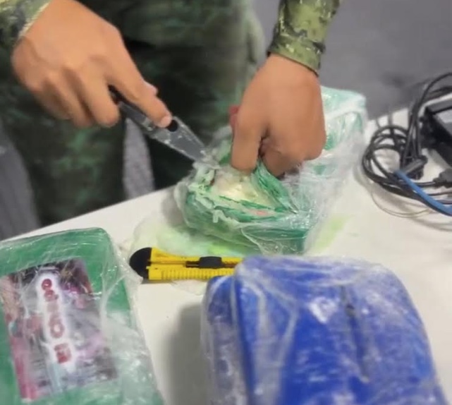 Polícia apreende R$ 300 mil em drogas em lancha com destino a Manaus