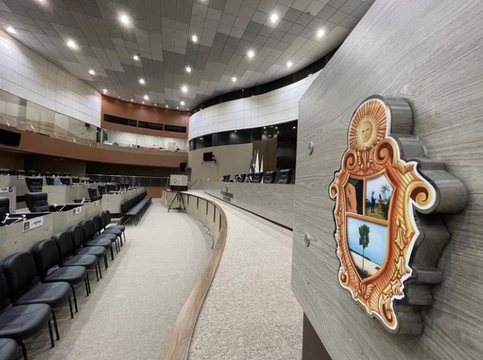 Vereadores aprovam tramitação de cotas raciais em concursos públicos da CMM