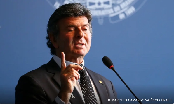 Reclamação no STF não pode substituir recurso comum, diz ministro Fux