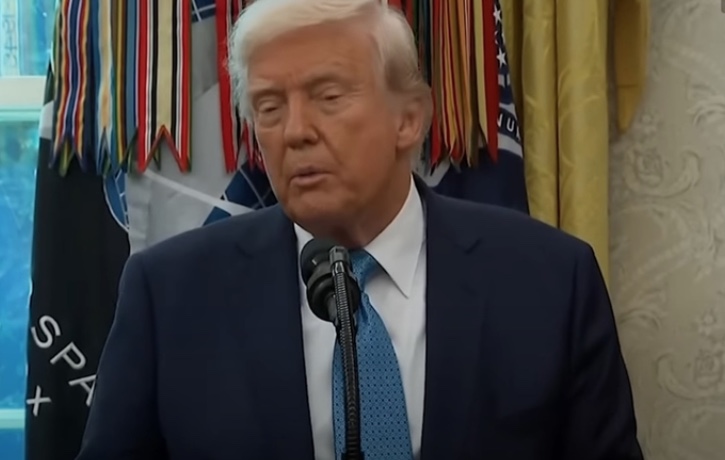 Trump consegue aval para revogar visto de mais de 500 mil imigrantes
