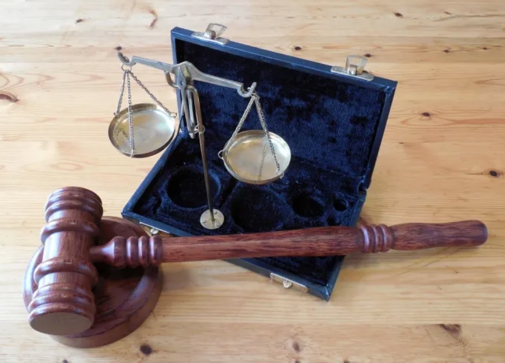 Justiça anula cláusulas abusivas em contrato de imóvel em Manaus