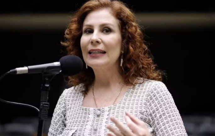 Carla Zambelli pode ser presa na Itália a qualquer momento, diz embaixador