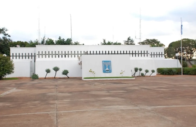 Israel fecha embaixada em Brasília após ataque contra o Irã