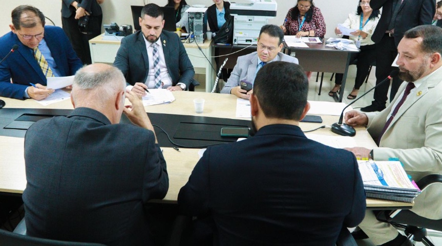 CMM aprova parecer da LDO 2026 e discute frente em defesa da BR-319