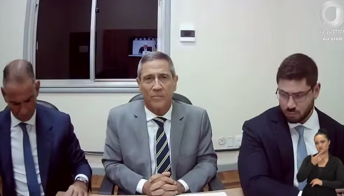 Moraes autoriza acareações entre Braga Netto e Mauro Cid