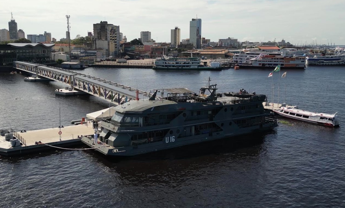 Marinha do Brasil oferece atendimento médico gratuito à população de Manaus