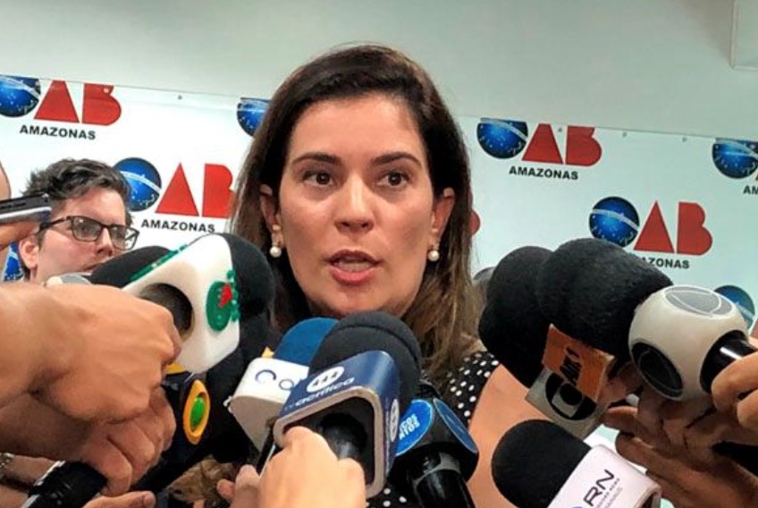 Promotor que chamou advogada de 'cadela' tenta manter julgamento no TJAM