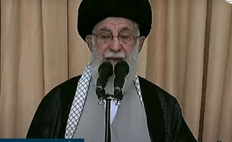 Líder do Irã minimiza ataques dos EUA e fala em vitória sobre Israel