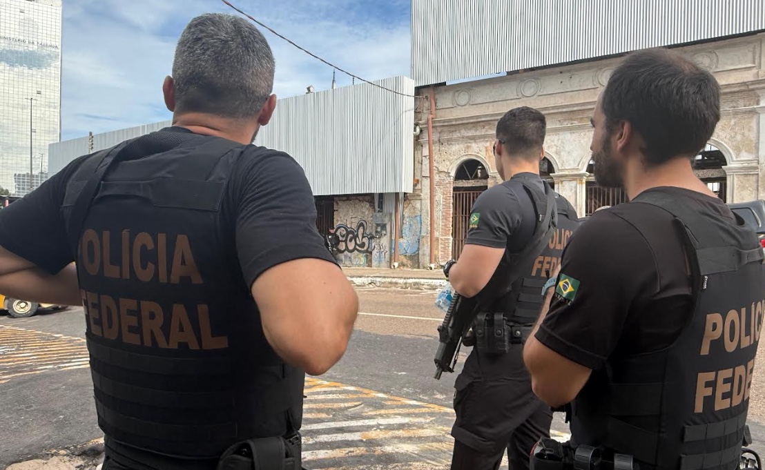 Polícia Federal interdita ruas em Manaus para escolta de valores