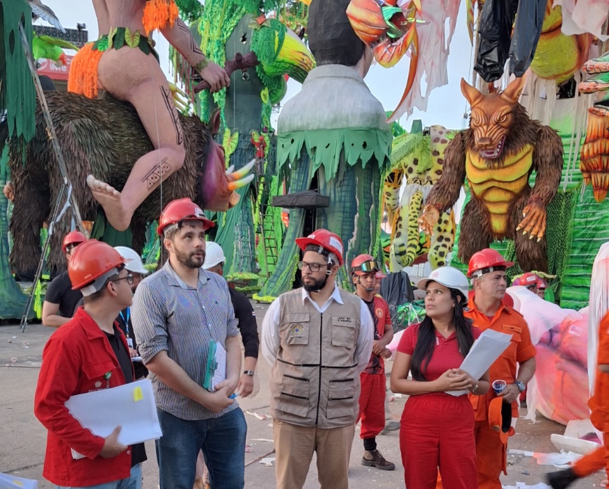 Alegorias de Caprichoso e Garantido passam por rigorosa fiscalização