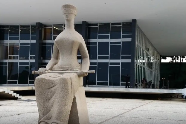 Ministros do STF minimizam post de Trump sobre Bolsonaro e descartam resposta