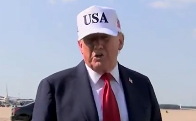 Trump anuncia tarifa de 10% para países alinhados ao Brics