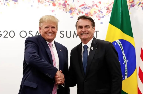 Trump defende Bolsonaro mais uma vez e pede para deixarem o ex-presidente em paz