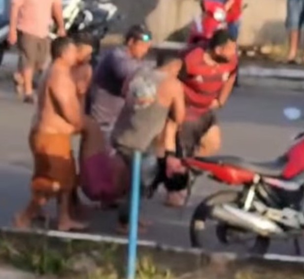 Homem é morto a tiros e bebê de 7 meses é baleado em Coari