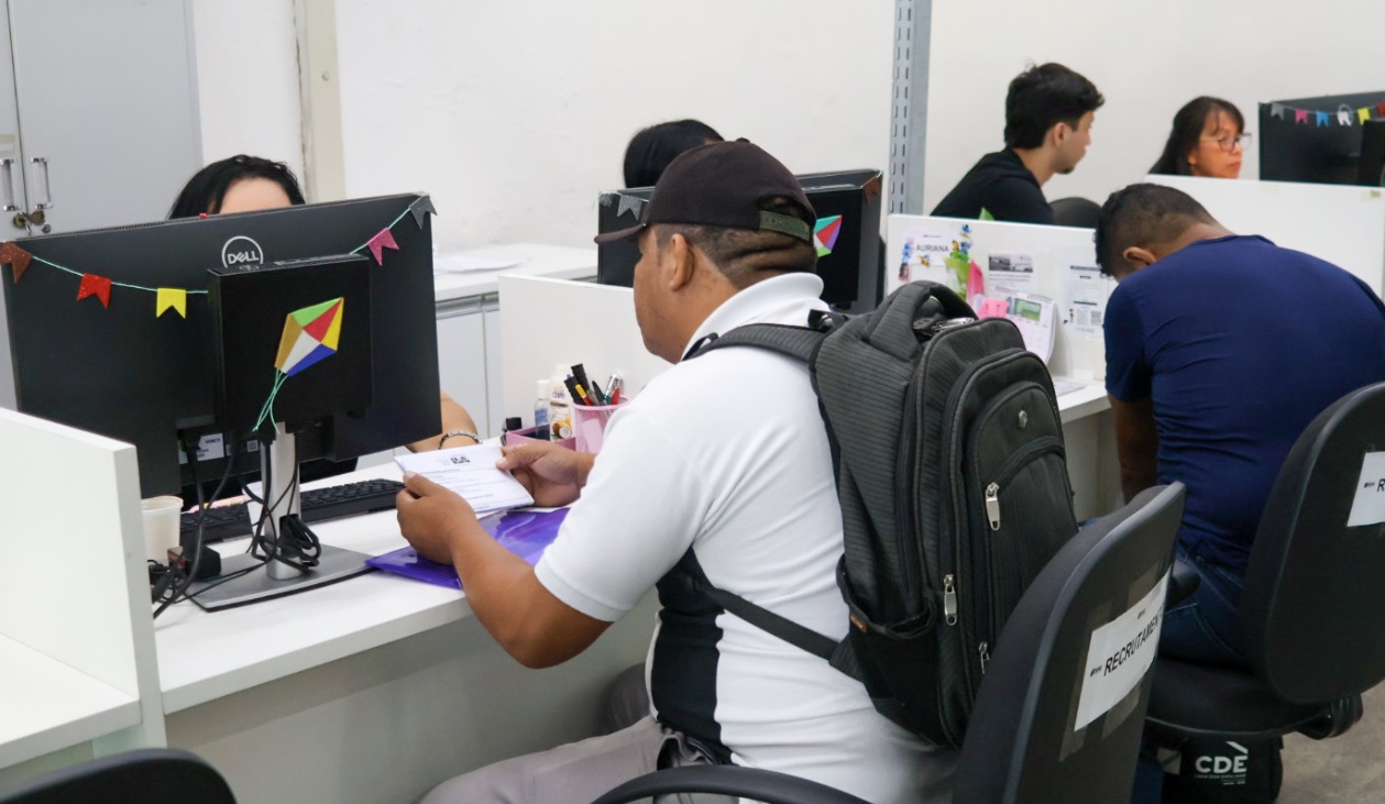 Sine Amazonas divulga 204 vagas de emprego para esta terça-feira