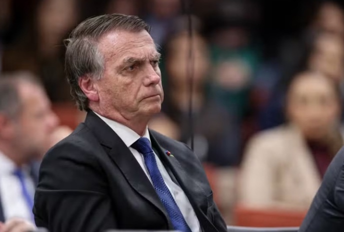 Bolsonaro nega ligação com tarifaço de Trump e diz não ter como interceder