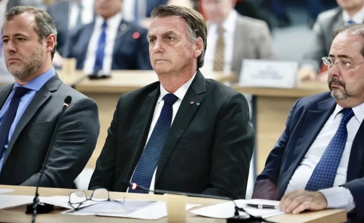 STF confirma tornozeleira e outras restrições a Bolsonaro