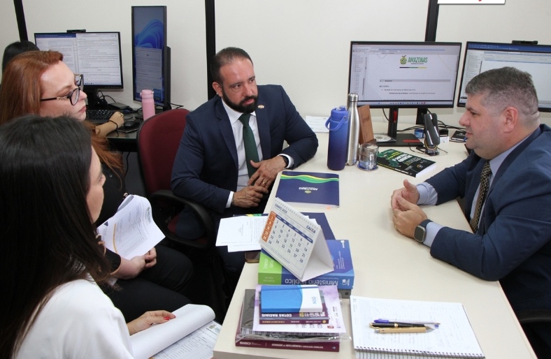 MPAM inicia negociações para concurso público no Procon-AM