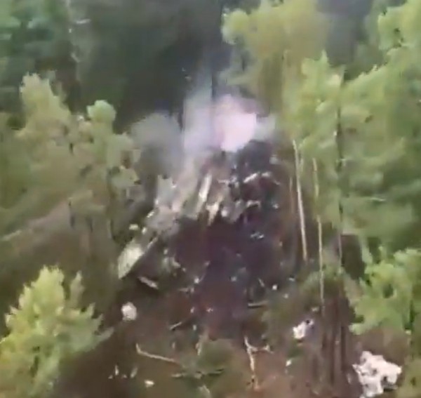 Avião com 43 pessoas é achado em chamas após desaparecer na Rússia