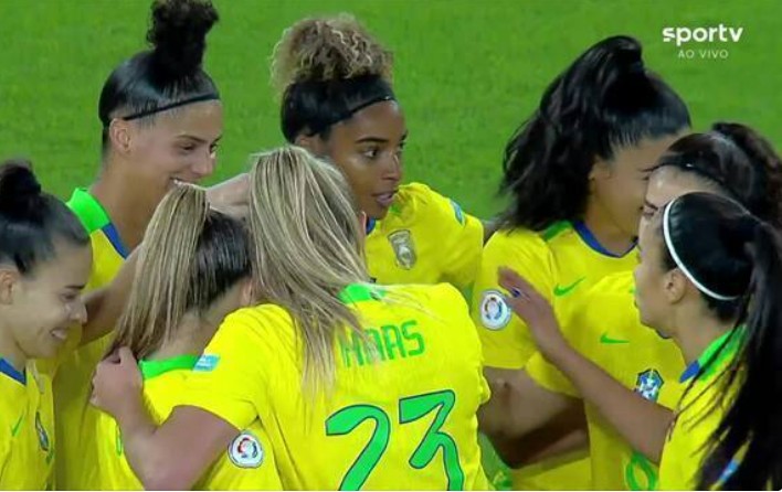 Brasil goleia Uruguai e vai novamente à final da Copa América feminina