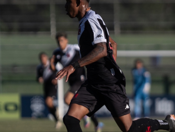 Vasco sai na frente, tropeça no 'Dinizismo' e Grêmio arranca empate