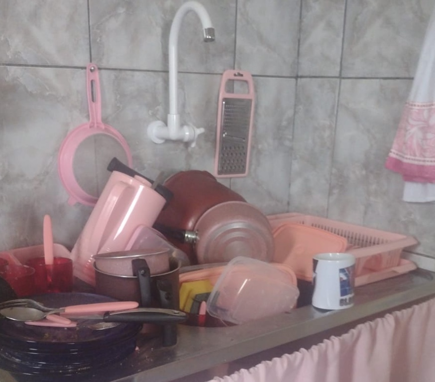 Moradores de Manaus suportam três dias sem água e sem respostas