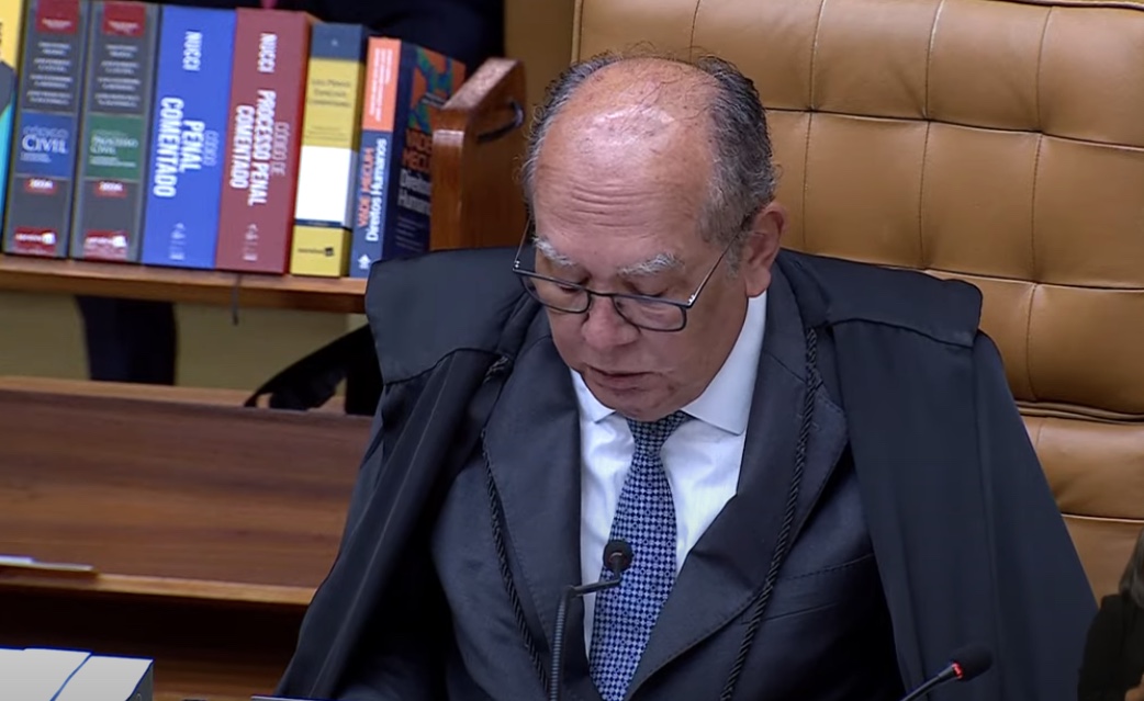 "Críticas a Moraes são infundadas", afirma Gilmar Mendes em sessão no STF